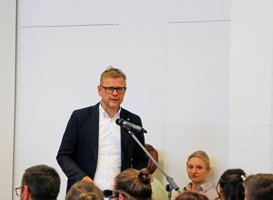 Feierliche Examensübergabe der Berufsfachschule für Notfallsanitäter Bayreuth - Markus Ruckdeschel KGF BRK-Bayreuth.